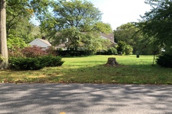 Pre-foreclosure in  MEADOWVIEW AVE Hewlett, NY 11557