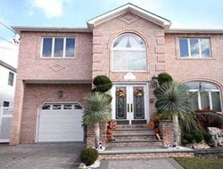 Pre-foreclosure in  CONNECTICUT ST Staten Island, NY 10307