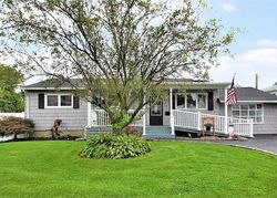 Pre-foreclosure in  CHELSEA AVE West Babylon, NY 11704