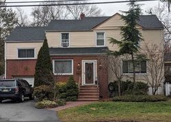 Pre-foreclosure in  WINDSOR RD Teaneck, NJ 07666