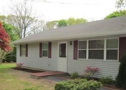 Pre-foreclosure Listing in RYERSON AVE MANORVILLE, NY 11949