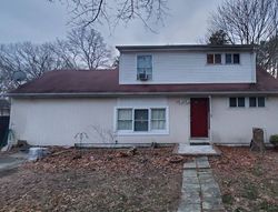  Auborn Ave, Shirley NY