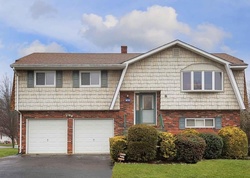 Pre-foreclosure in  PROSPECT ST Monroe Township, NJ 08831