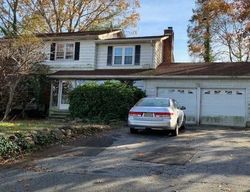 Pre-foreclosure Listing in MICHAEL F ST LOCUST VALLEY, NY 11560