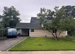 Pre-foreclosure in  ATLAS LN Hicksville, NY 11801