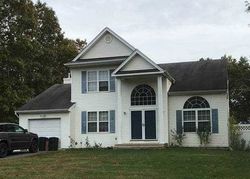 Pre-foreclosure in  REDBUD CT Middle Island, NY 11953