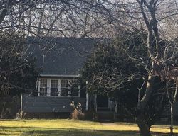 Pre-foreclosure Listing in WARDS LN BELLPORT, NY 11713