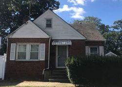 Pre-foreclosure Listing in LINDEN ST WEST HEMPSTEAD, NY 11552