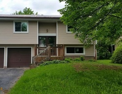 Pre-foreclosure in  DALTON DR Farmington, NY 14425