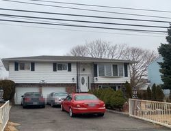  Cedar Rd, Amityville NY