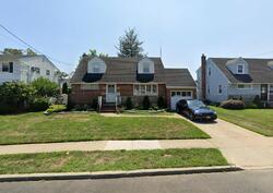 Pre-foreclosure in  FRANKLIN AVE Seaford, NY 11783