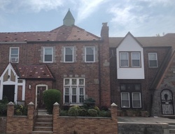Pre-foreclosure in  226TH ST Springfield Gardens, NY 11413