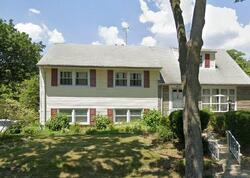 Pre-foreclosure in  BATEMAN PL Mount Vernon, NY 10552