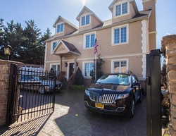 Pre-foreclosure in  HAMDEN AVE Staten Island, NY 10306