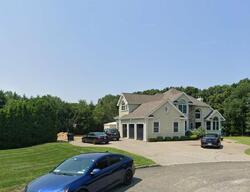 Pre-foreclosure in  SERVICEBERRY CT Miller Place, NY 11764
