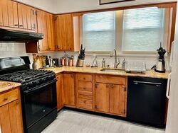 Pre-foreclosure Listing in PARK AVE OSSINING, NY 10562