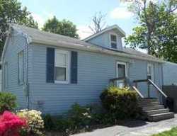 Pre-foreclosure in  WOODMONT PL Farmingville, NY 11738