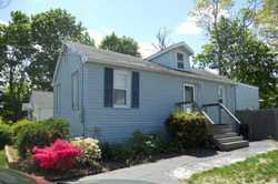 Pre-foreclosure in  WOODMONT PL Farmingville, NY 11738