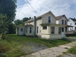Pre-foreclosure in  W 8TH AVE Gloversville, NY 12078