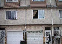 Pre-foreclosure in  STAGE LN Staten Island, NY 10304