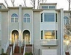 Pre-foreclosure Listing in OAK PARK DR LITTLE NECK, NY 11362