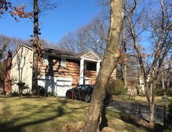  Capitol Ct, Hauppauge NY