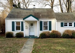 Pre-foreclosure in  WHELAN AVE Croton On Hudson, NY 10520