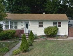 Pre-foreclosure in  PINETOP DR Central Islip, NY 11722