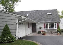 Pre-foreclosure in  OFFICIALS AVE Holbrook, NY 11741