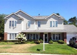 Pre-foreclosure in  GREENBELT PKWY W Holbrook, NY 11741