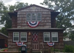 Pre-foreclosure in  VAN HORN AVE Holbrook, NY 11741