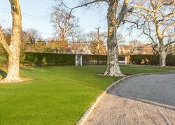 Pre-foreclosure in  BEACH LN Westhampton Beach, NY 11978