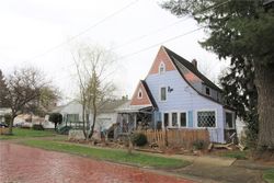 Pre-foreclosure Listing in HAMMOND ST JAMESTOWN, NY 14701