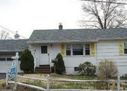 Pre-foreclosure Listing in MALONE AVE GARNERVILLE, NY 10923