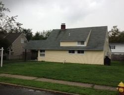 Pre-foreclosure Listing in TWIN LN E WANTAGH, NY 11793