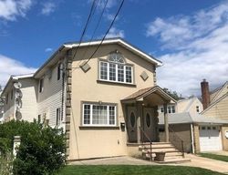 Pre-foreclosure Listing in CANEY RD ROSEDALE, NY 11422