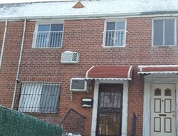 Pre-foreclosure Listing in 78TH AVE FLUSHING, NY 11367