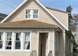 Pre-foreclosure in  LAKEVIEW AVE Rockville Centre, NY 11570