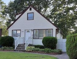  Lafayette St, Copiague NY