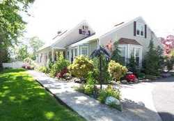 Pre-foreclosure in  HANDSOME AVE Sayville, NY 11782