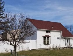 Pre-foreclosure in  TAILOR LN Levittown, NY 11756