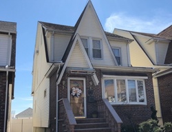 Pre-foreclosure Listing in 63RD AVE MIDDLE VILLAGE, NY 11379