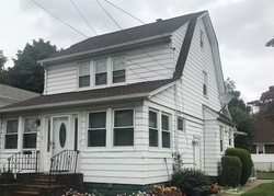  Perry St, Hempstead NY