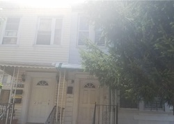 Pre-foreclosure in  HOLLAND AVE Bronx, NY 10467