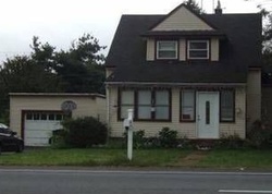 Pre-foreclosure Listing in WINDSOR HWY NEW WINDSOR, NY 12553