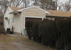 Pre-foreclosure in  GARDEN ST Holtsville, NY 11742