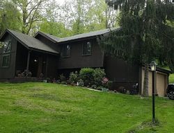 Pre-foreclosure in  TOLEMAN RD Rock Tavern, NY 12575