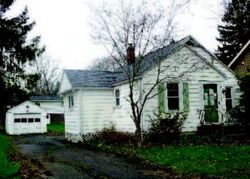 Pre-foreclosure Listing in HOTCHKISS ST JAMESTOWN, NY 14701