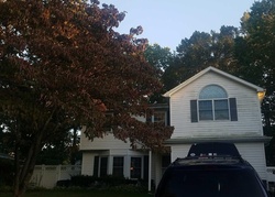 Pre-foreclosure in  FREDERICK AVE Lake Grove, NY 11755