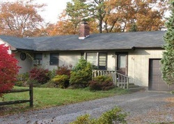 Pre-foreclosure Listing in BELLOWS TERRACE RD HAMPTON BAYS, NY 11946